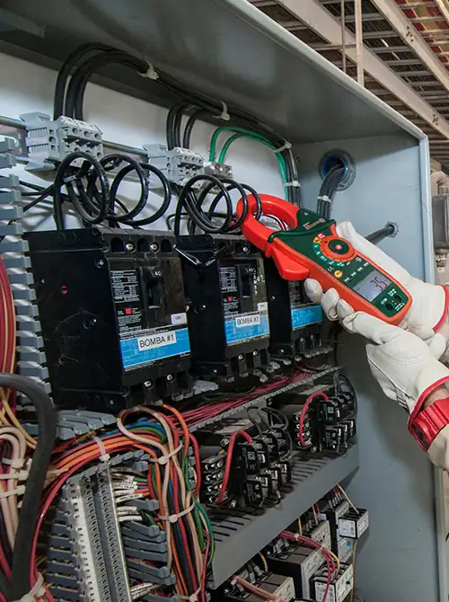 Ingeniería y servicios de instalación de CCTV, control de acceso.
