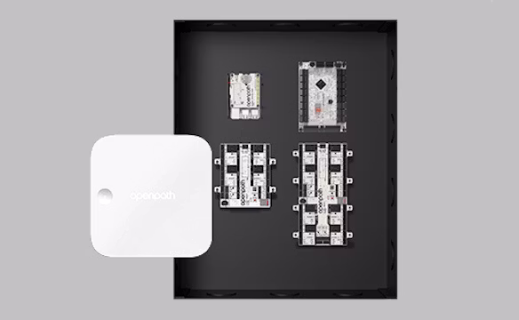 Tarjetas, controladores y concentradores Avigilon